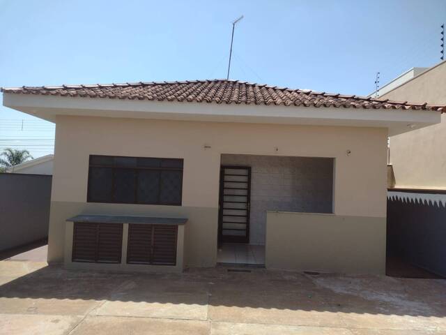 #13 - Casa para Venda em Catanduva - SP - 3