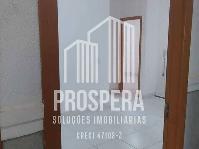 #145 - Apartamento para Venda em Catanduva - SP - 2