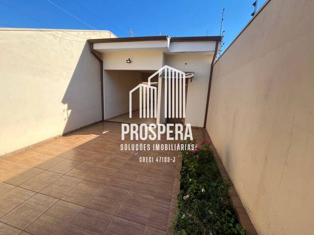 #155 - Casa para Venda em Catanduva - SP - 1