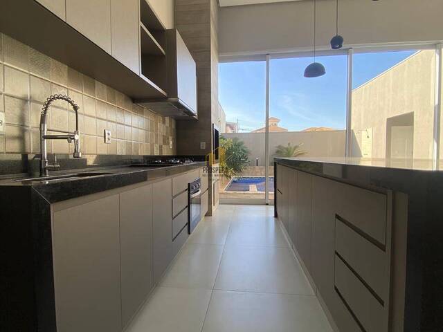 #35 - Casa em condomínio para Venda em Catanduva - SP