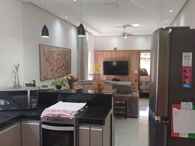 #111 - Casa para Venda em Catanduva - SP