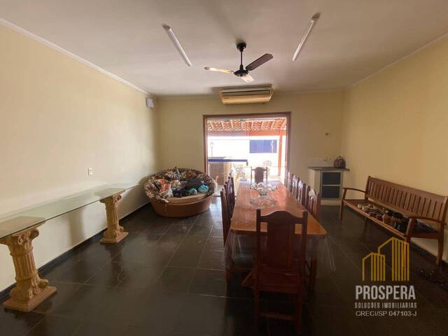 #20 - Casa para Venda em Catanduva - SP - 2