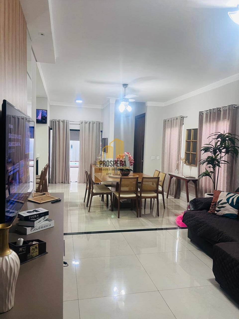 Casa, 3 quartos, 254 m² - Foto 2