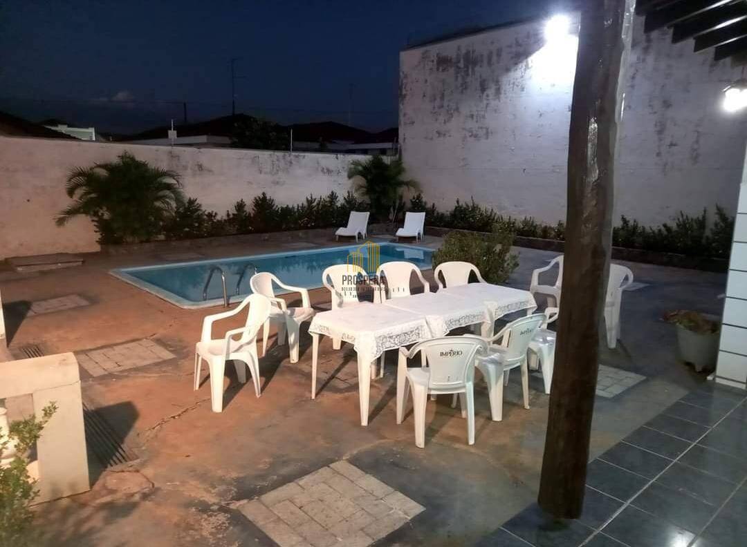 Casa, 3 quartos, 239 m² - Foto 4